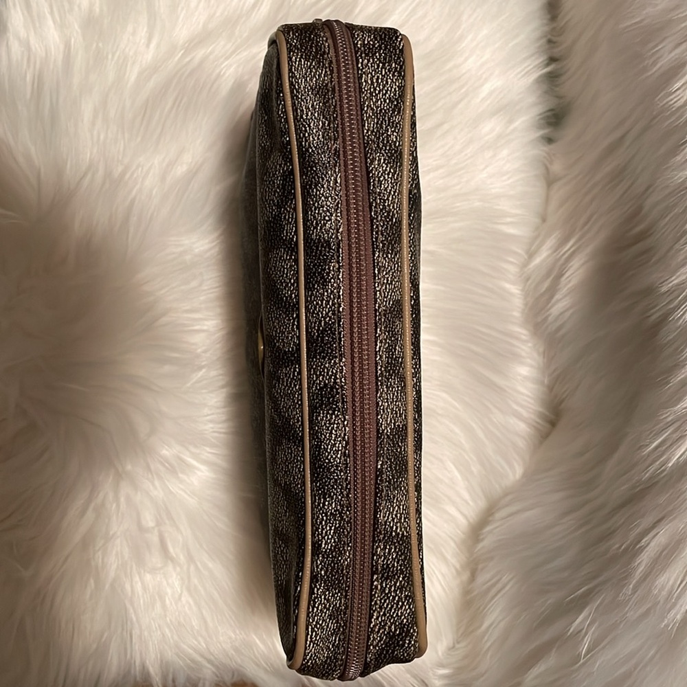 Yves Saint Laurent Clutch Bag - Picture 10 of 12